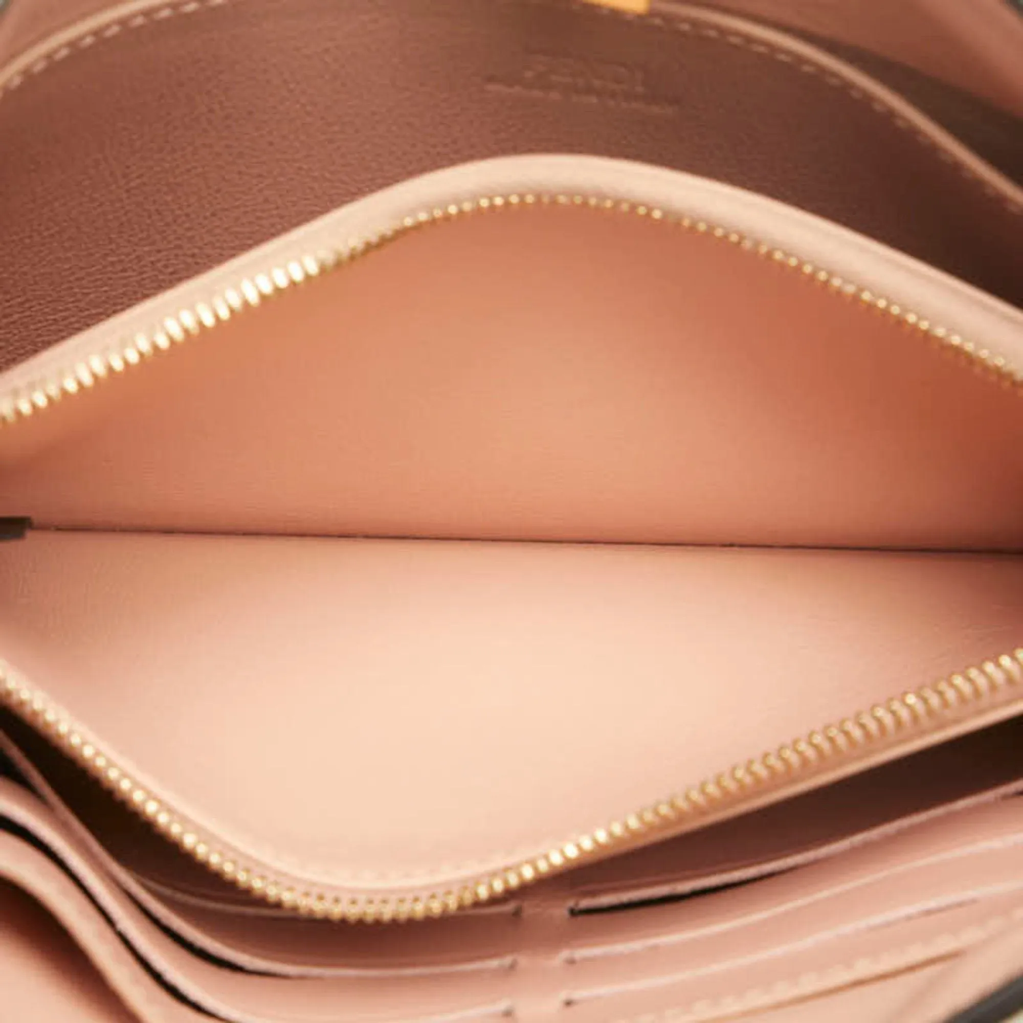Fendi Peekaboo Beige Leather Accessories