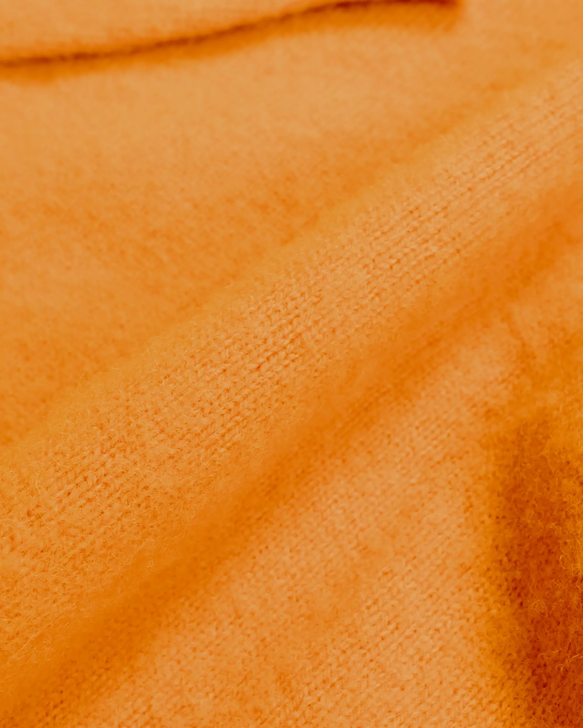 Howlin' Shaggy Bear V Neck Tangerine Dream